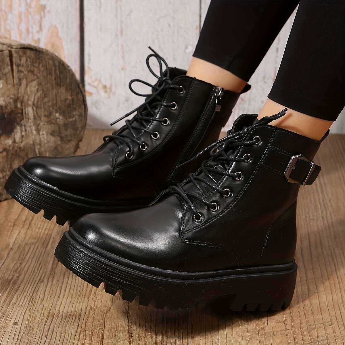 Women's Lace-Up Combat Boots Round Toe Side Zip Outdoor Short Boots