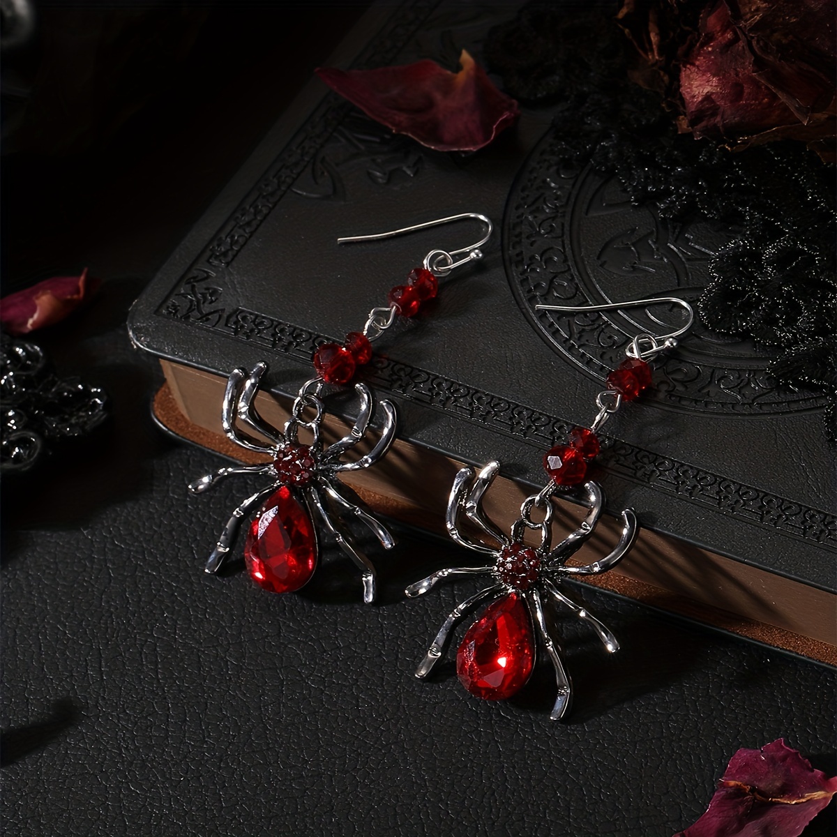 

Halloween Spider Design With Red Zircon Inlaid Dangle Earrings Retro Goth Style Delicate Halloween Ear Ornaments