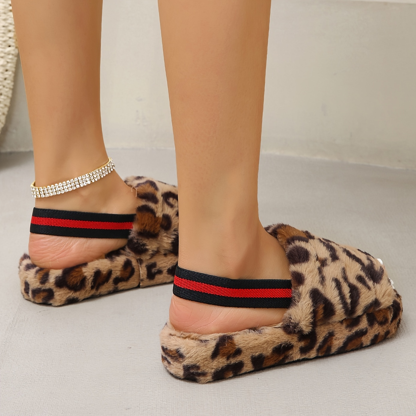  Aniywn Women' s Leopard Print Slip On Flat Slides Sandals Open  Toe Slippers Comfortable Summer Beach Casual Sandals : Movies & TV