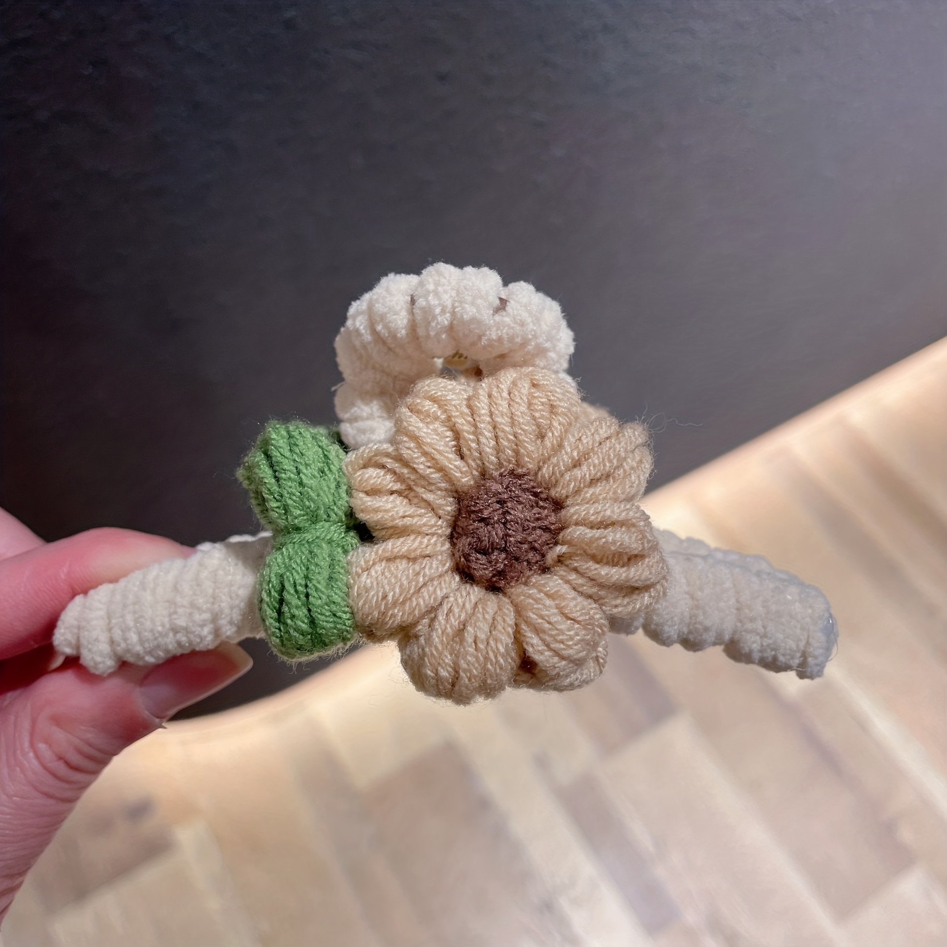 Crochet flower hair clips