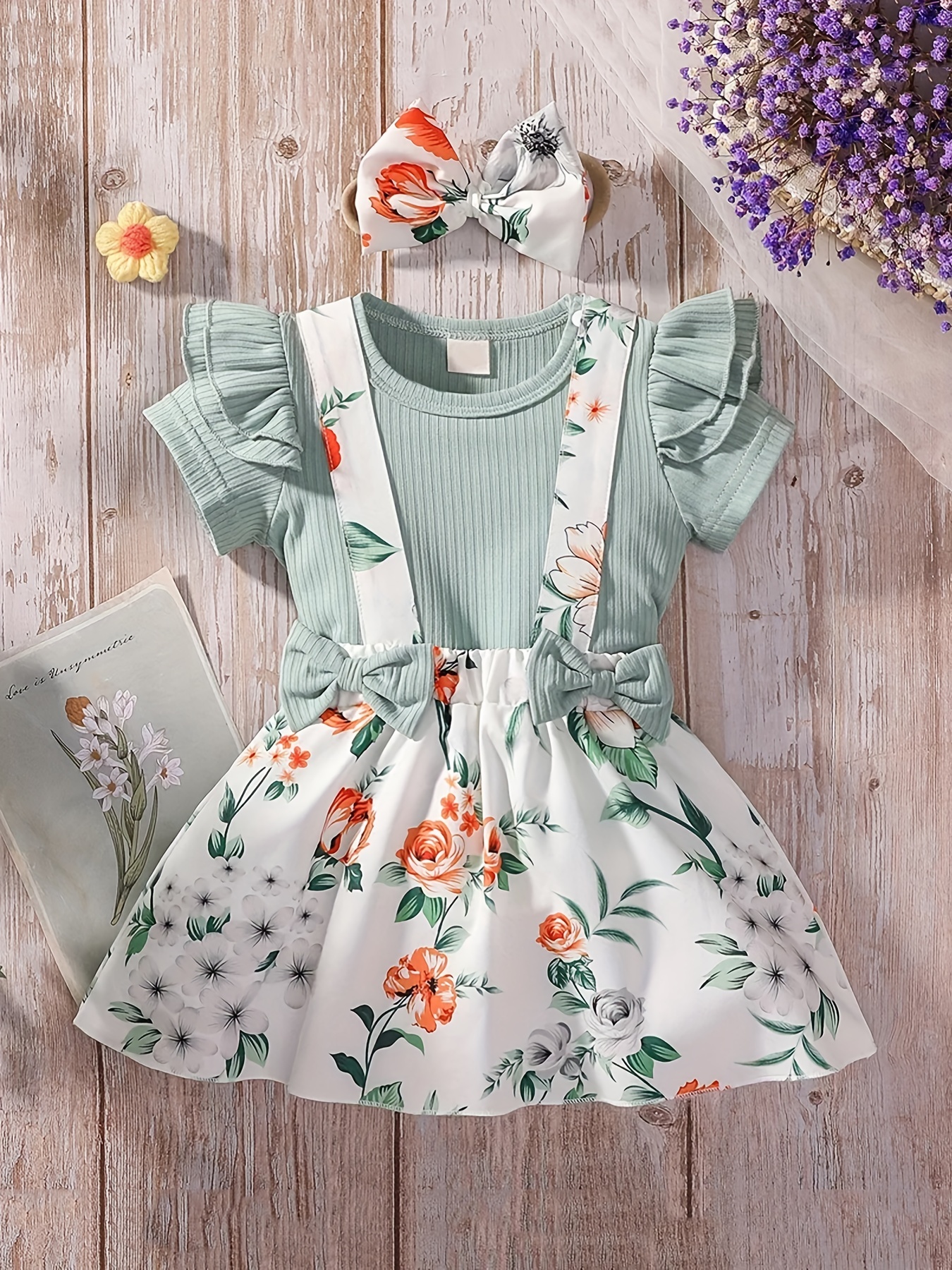 2pcs Baby Lace Splicing Solid Waffle Frills Bowknots Long-sleeve Top and Trousers Set