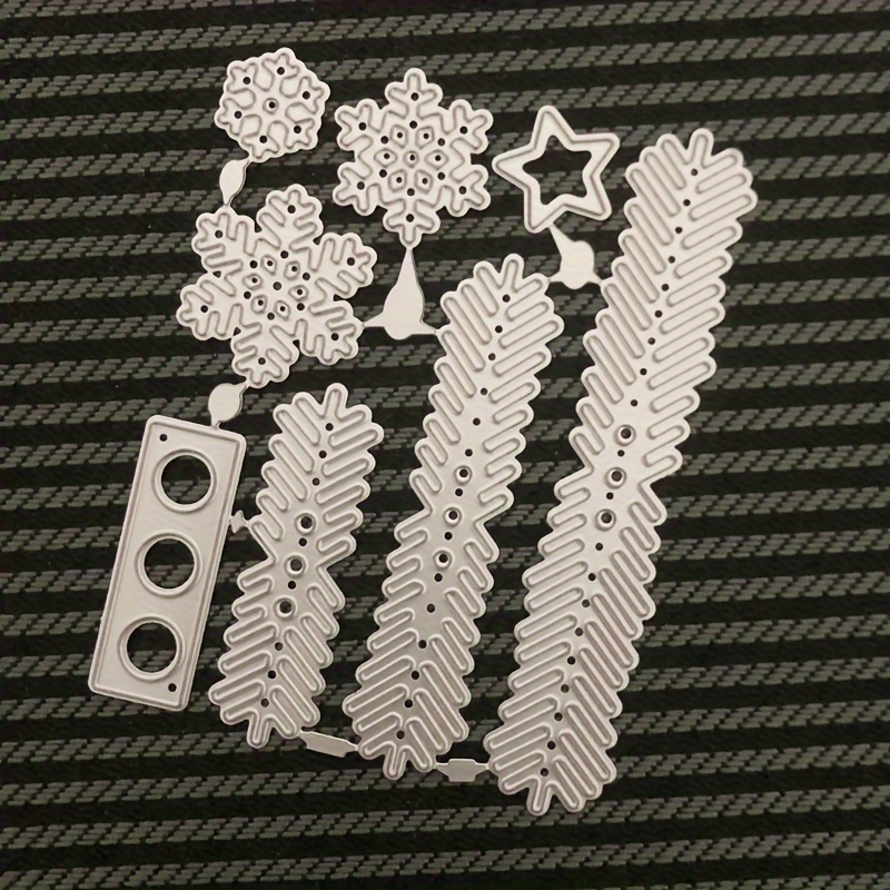 Star Cluster Edge Metal Die Cuts, Merry Christmas Snowflake Stars Border Flower Strip Cutting Dies Cut Stencils for DIY Scrapbooking Album