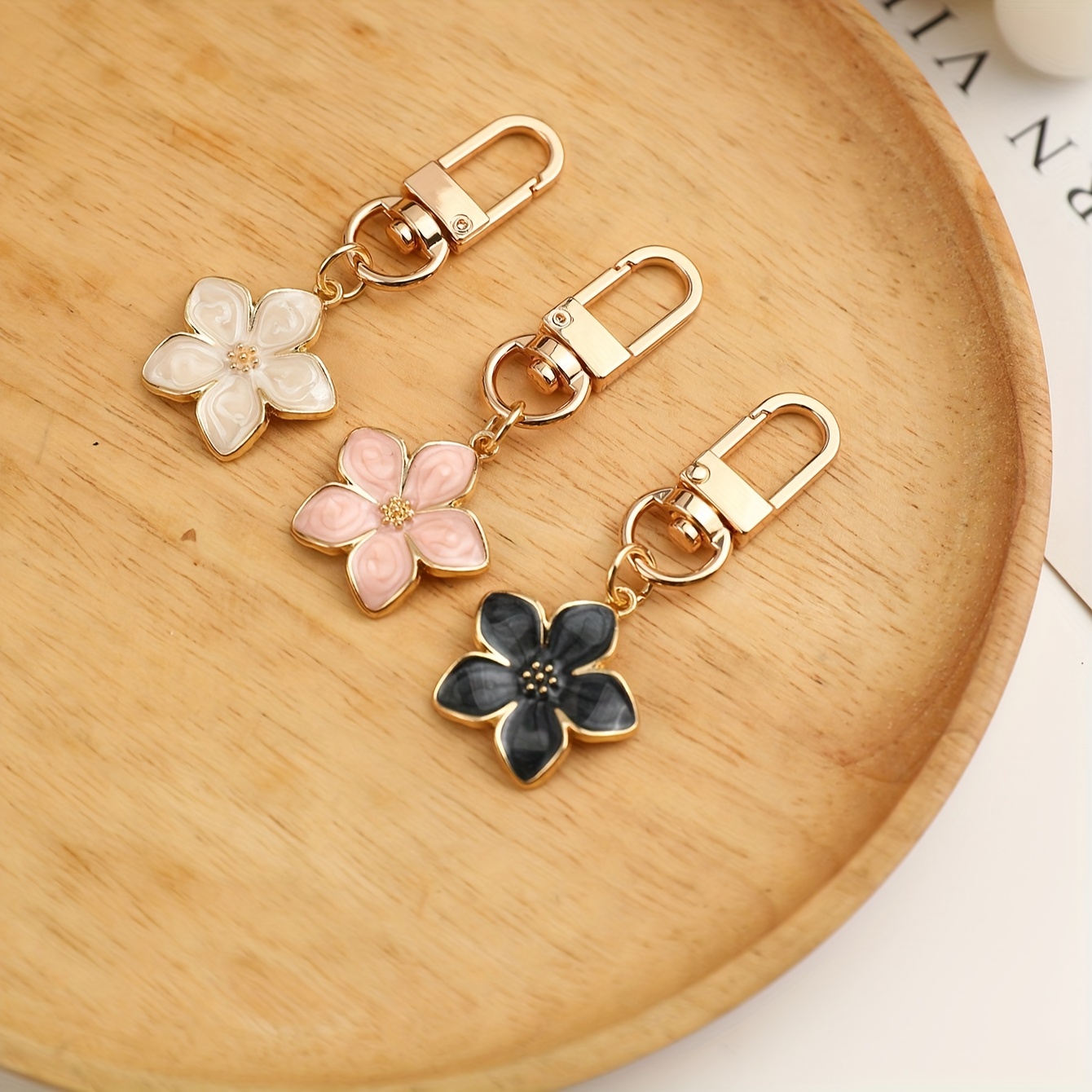 3pcs Women Flower Charm Cute Keychain For Key Decoration in 2023