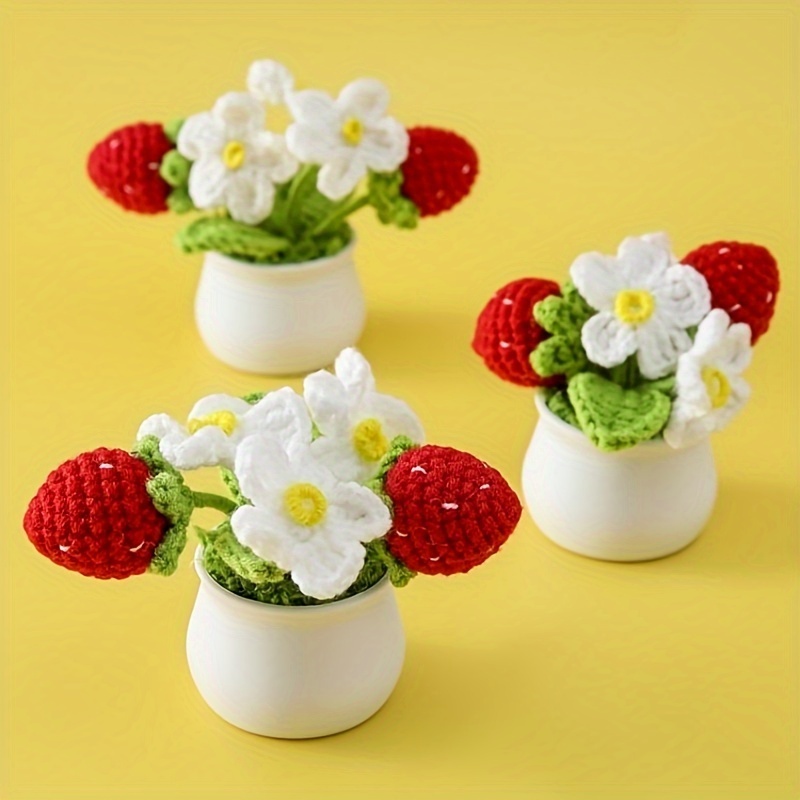 

1pc Hand-woven Strawberry Potted Crafts For Decor