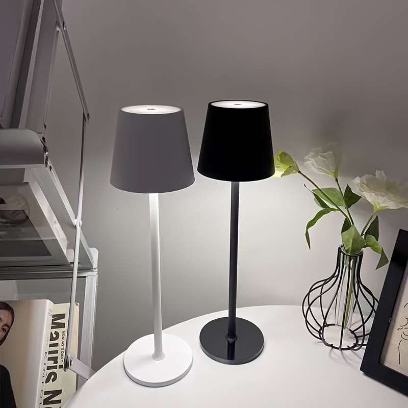 1 Lampe De Table Sans Fil Moderne, Lampe De Bureau LED Créative, Lampe De Chevet  Tactile Rechargeable 2000 MAh, Design Minimaliste Sans Fil Pour Dîner En  Couple/restaurant/chambre À Coucher - Temu Switzerland