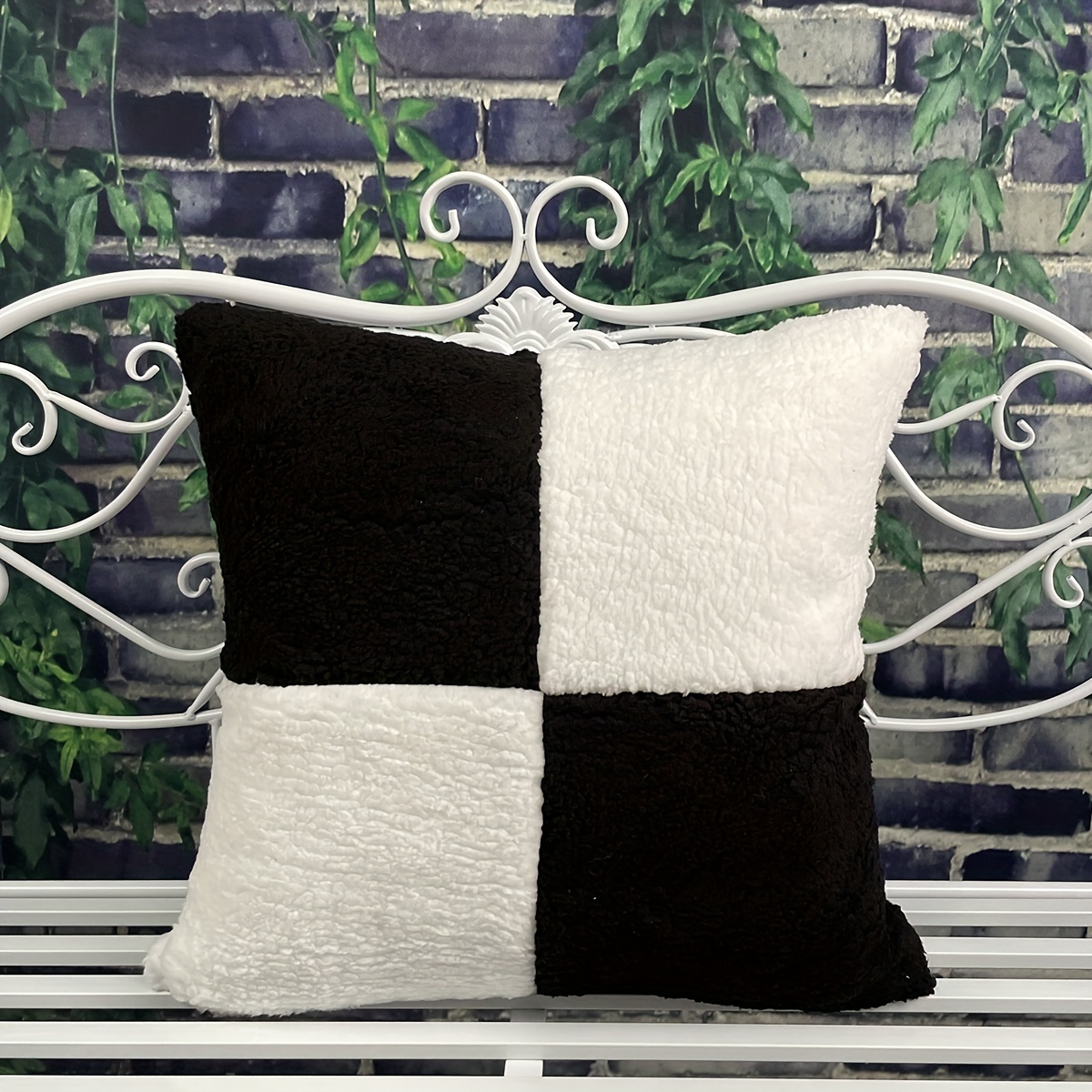 Fan Motif White & Black Quilted Pillow Cover, 18x18