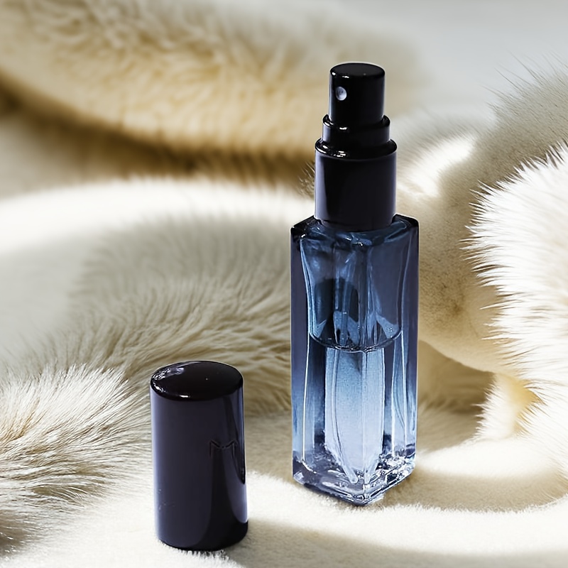 New perfume bottle design! sleek, modern bottle with vintage elegance., Shyam K posted on the topic