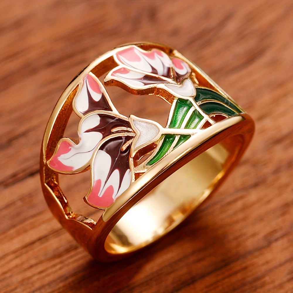 טבעת נחושת פרחונית פרחונית בוהמית -ג'ון מושלמת, לגוון אחד מושלם, וינטג'וב אחד יומיומי, חתונות, אירוסין ומתנות ליום האהבה, ימי הולדת, ימי נישואין, יום האם, מתנה עבורה | עיצוב פרחים אלגנטי | נחושת בגוון זהב