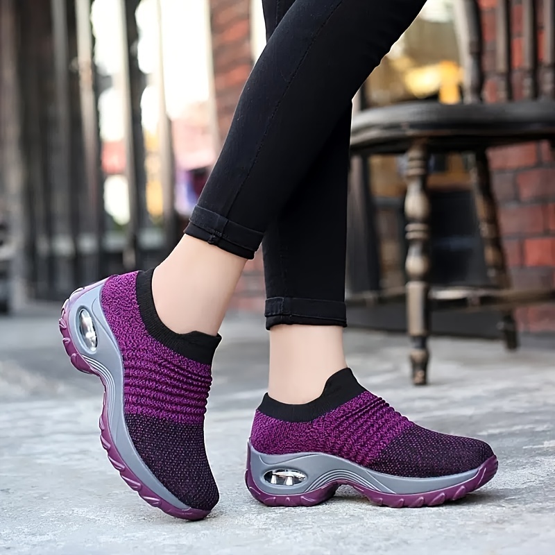 Diffyneer Slip-On Sports Shoes