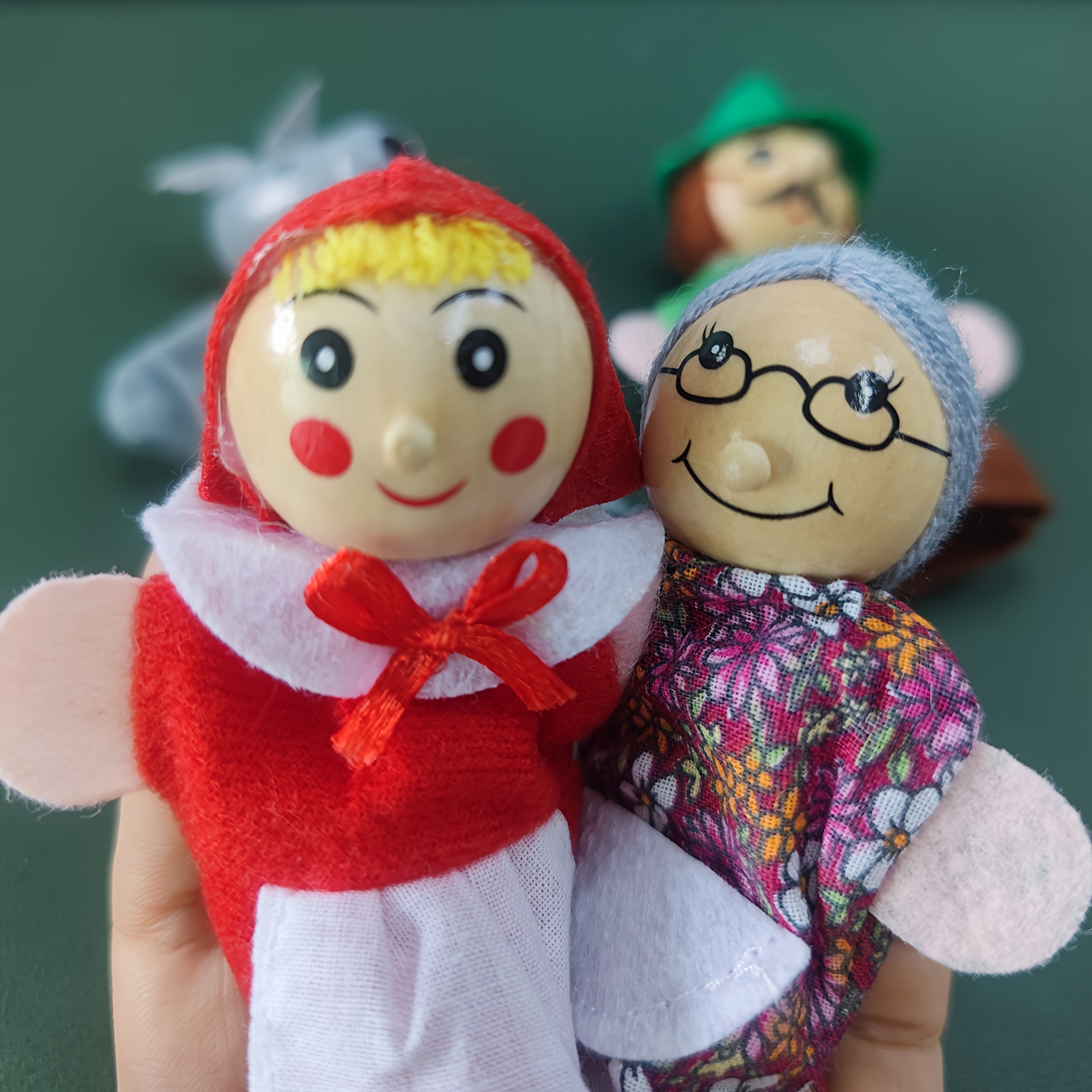 Mini Doigts Mains, JANDH 14 pièces Marionnettes à Doigts pour Les Jeux,  Petites Mains Set, Marionnettes à Doigts pour la fête des Amis de la  Famille