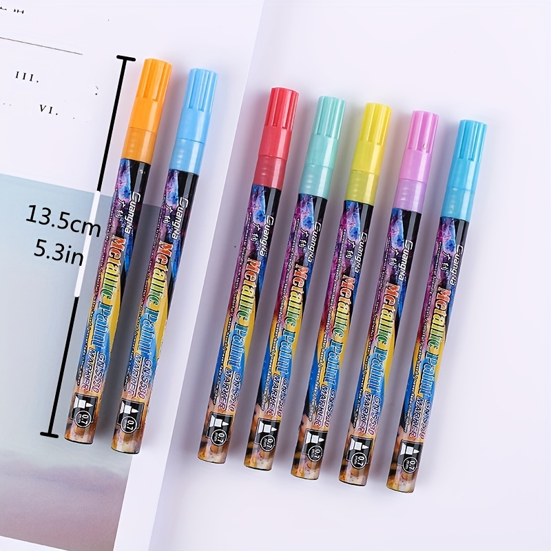 Guangna 18 Colors Metallic Marker Pens, 0.7 mm Extra Fine Point Paint Pen, Metallic Painting Pens, Metallic Permanent Markers for Cards