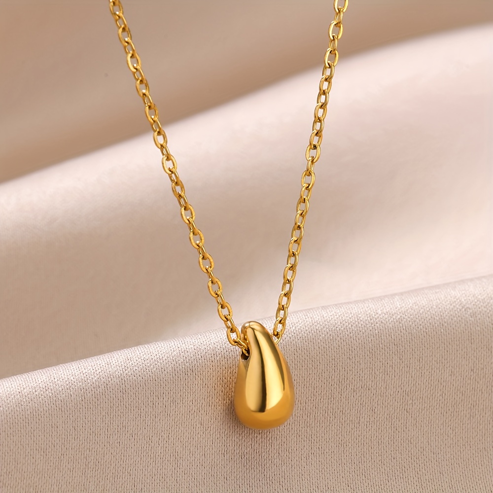 Lora Short Stainless Steel Gold Chain Necklace