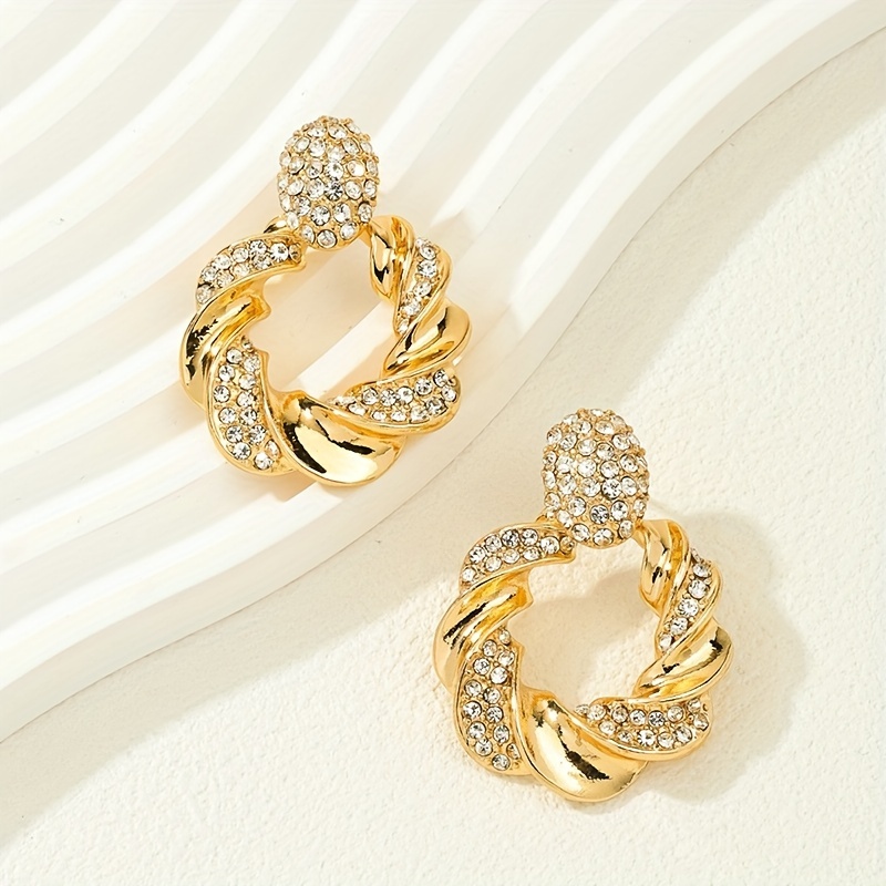 

Hollow Twisted Pattern Rhinestone Inlaid Dangle Earrings Elegant Female Ear Jewelry