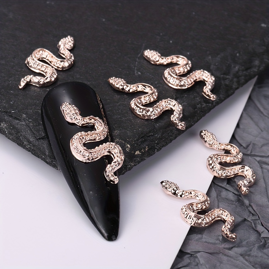 12 Pieces Snake Shape Nail Charms with Rhinestone, 3D Nail Art Metal and  Diamond Set Retro Nail Jewelry Accessories for DIY Crafts Nail Art