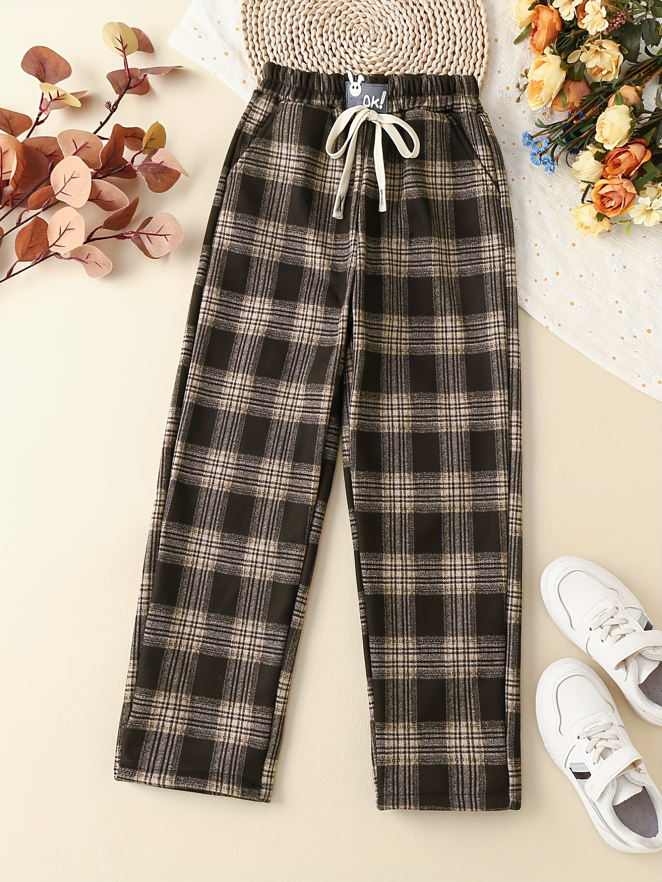 HDE Girl's Fleece Pajama Pants Kids Soft Sleepwear Casual Fuzzy Plush PJ  Bottoms (Candy Cane Unicorns, 16) 