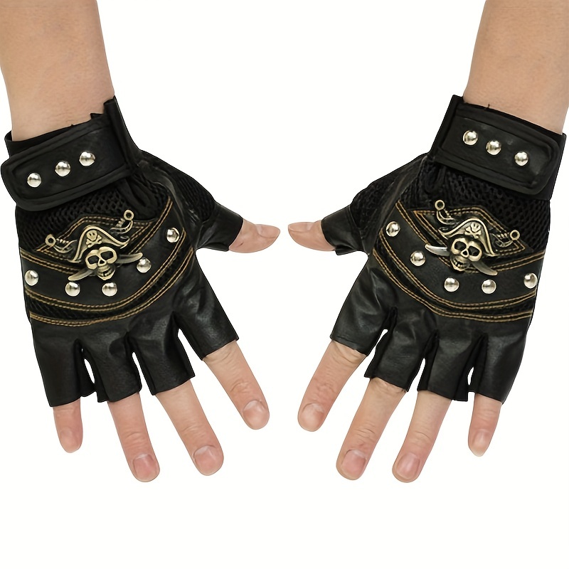 

Cool Riveted Half-finger Pirate Skull Outdoor Mountaineering Gloves - Perfect For Men's Riding Sports!