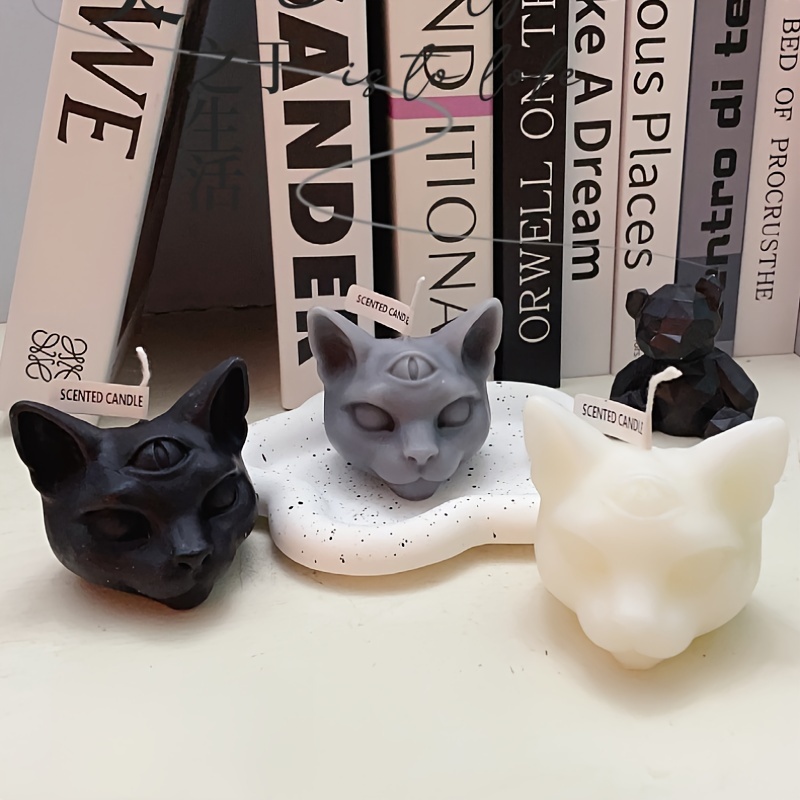 Grey Scented Three-eyed Cat Candles for Home Decoration