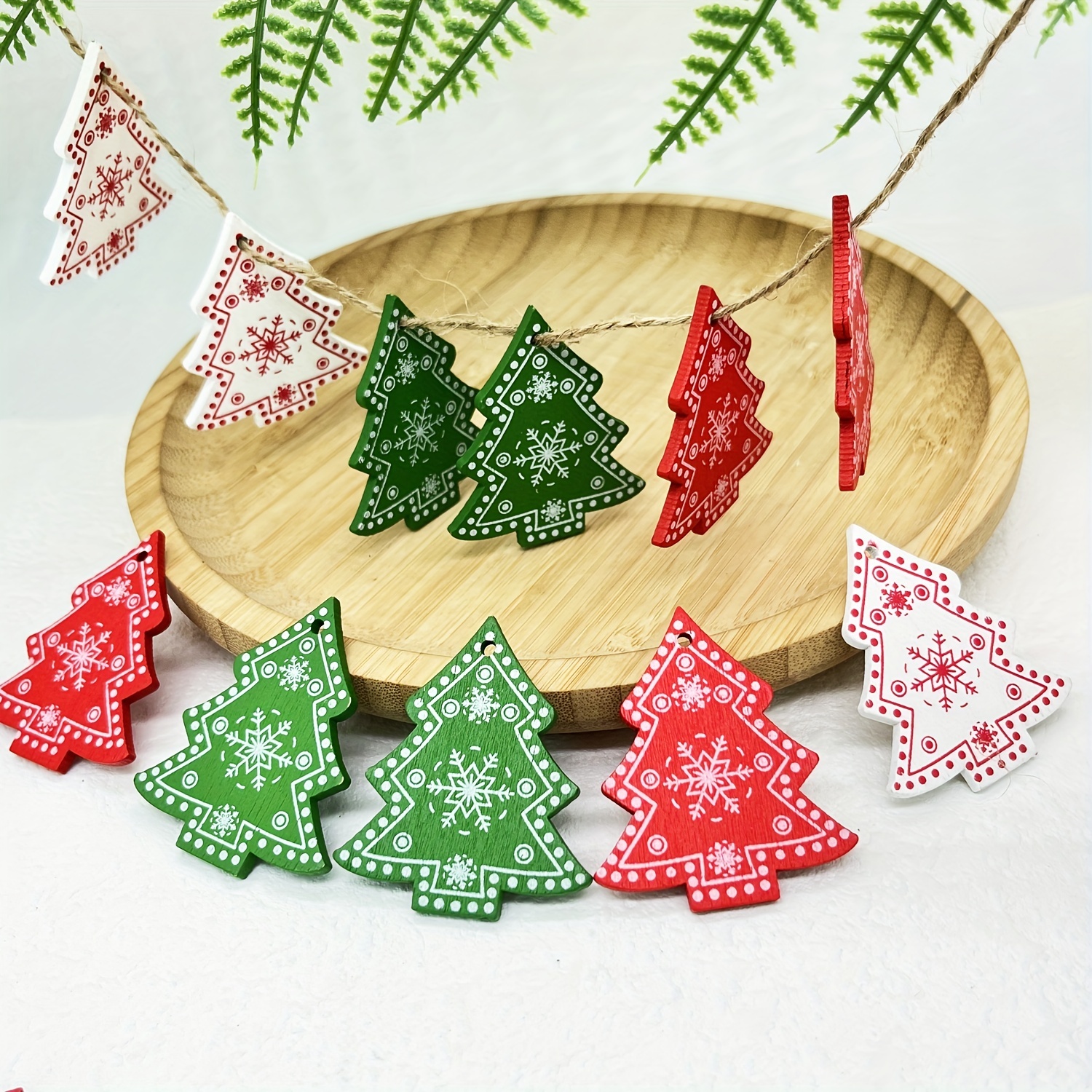 30pcs/set Christmas Snowflake Decorations, Artificial Snowflakes Pendant  With Woolen String, Christmas Tree Ornaments