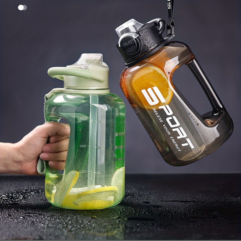 Large Capacity Sports Water Bottle With Straw, Heat Resistant