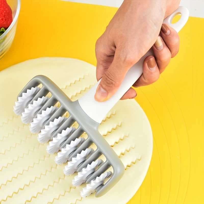 Dough Cutter w/ Plastic Handle