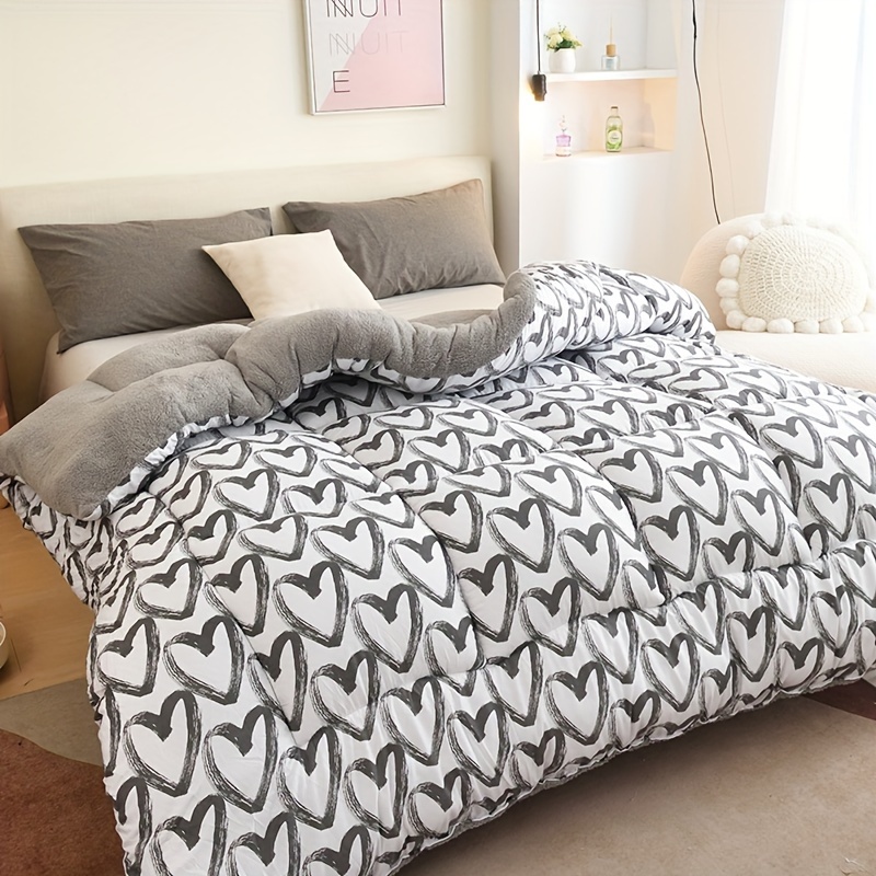 1pc Warm Blanket With Heart Pattern, New Winter Quilt