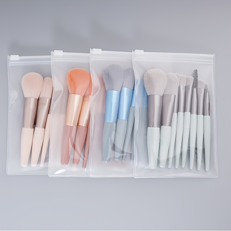 4-Piece Mini Makeup Brush Set with Storage Case - VILIA – TweezerCo