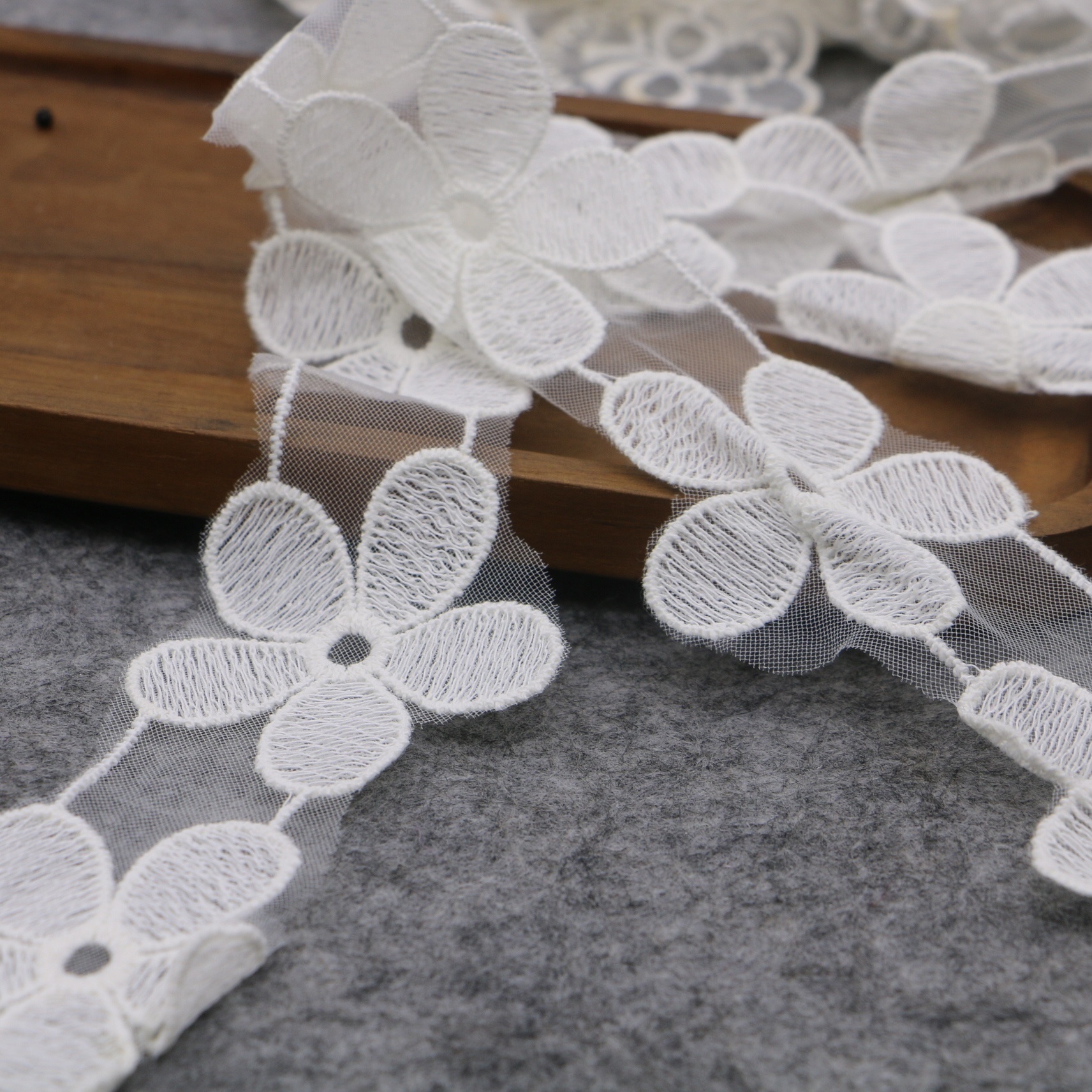 White Cotton Lace Daisy Flower Trim with Organza and Rhinestone