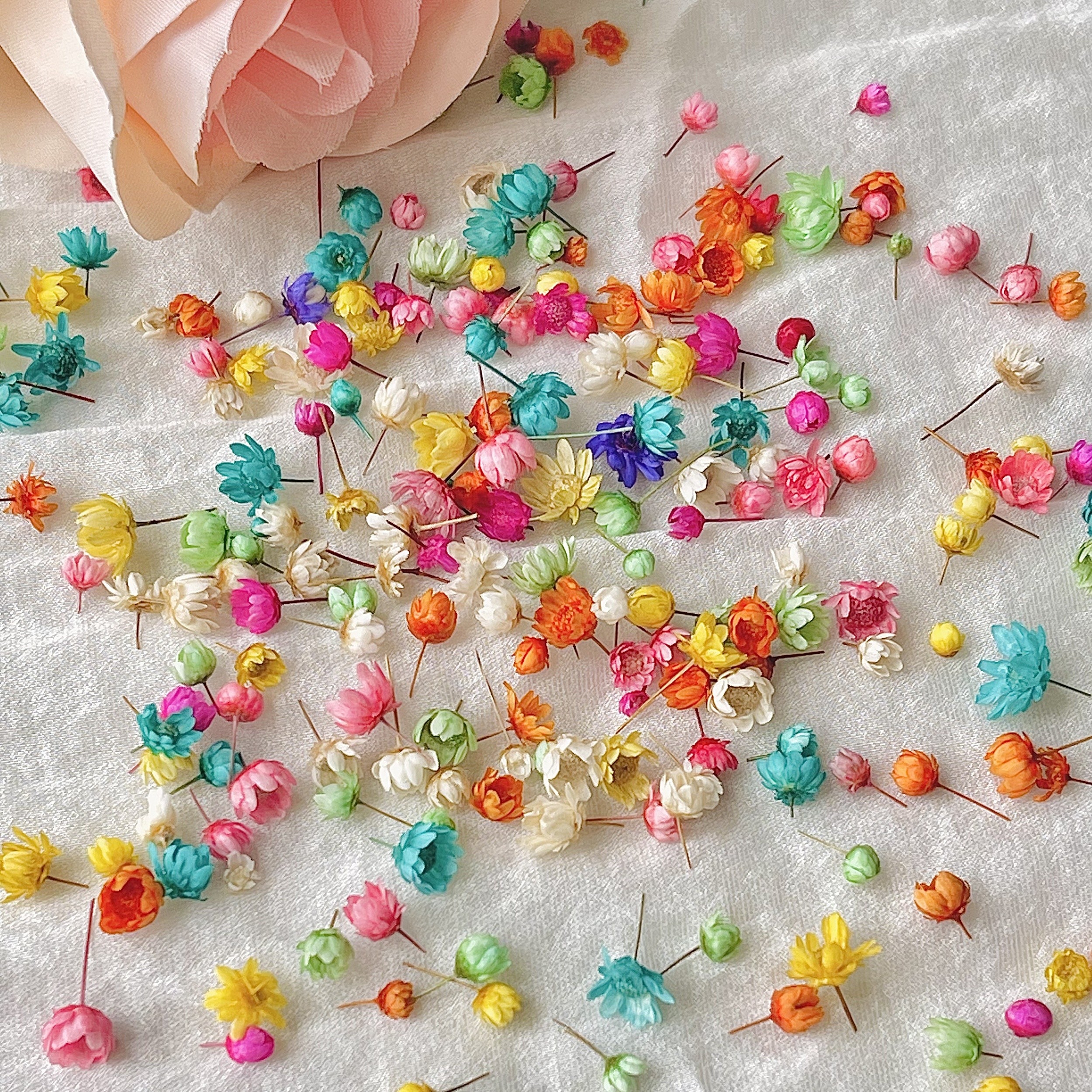 144 piezas de flores acrílicas de moda, accesorios de decoración de uñas  con diamantes de imitación 3D, dijes de perlas para uñas, diseño de pétalos