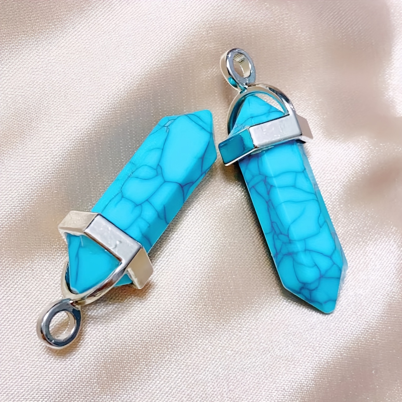 2pcs Turquoise Bullet Shape Pendant Set
