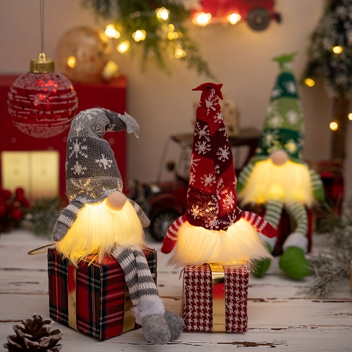 Light up ornaments for living deals room