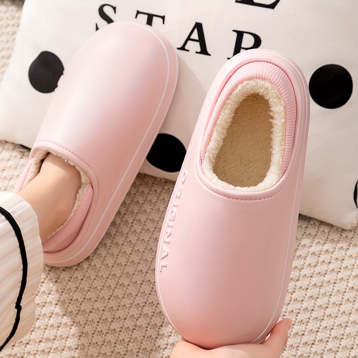 Womens Slippers Comfort Fluffy Fuzzy Slip on House Slippers Closed Toe  Indoor Outdoor Non-Slip