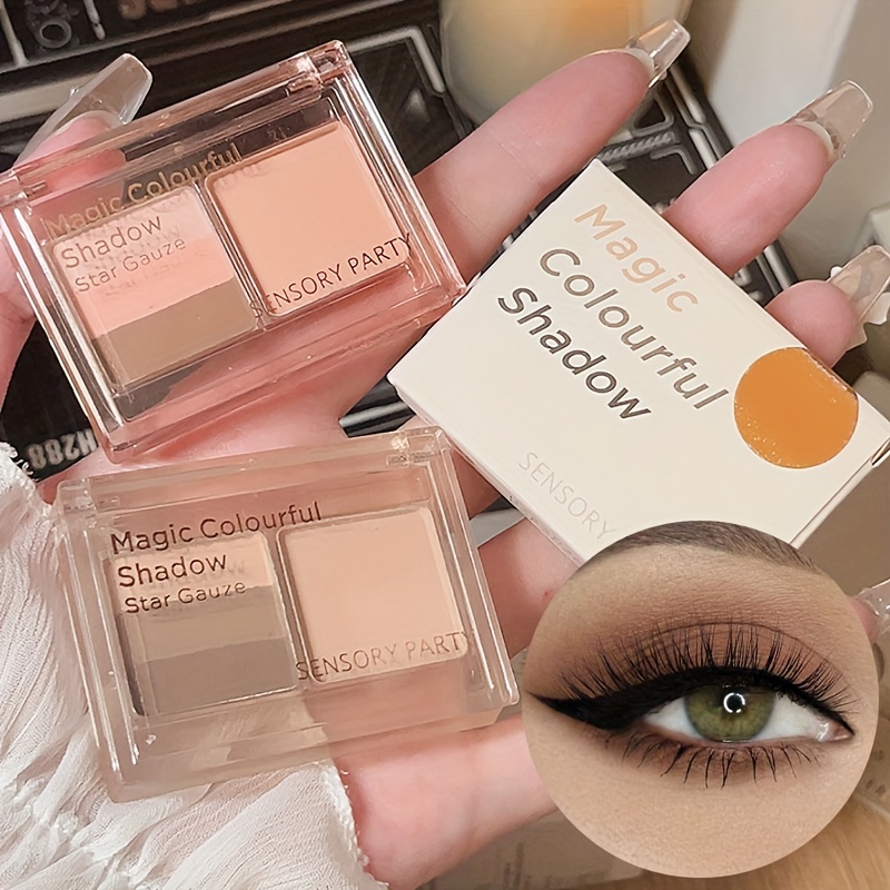 Smoky Style Eyeshadow Palette for Brightening Eye Makeup