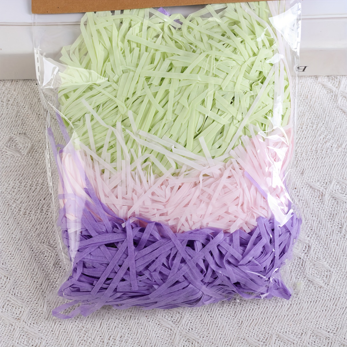 Cajas de rafia para dulces, papel arrugado triturado de colores