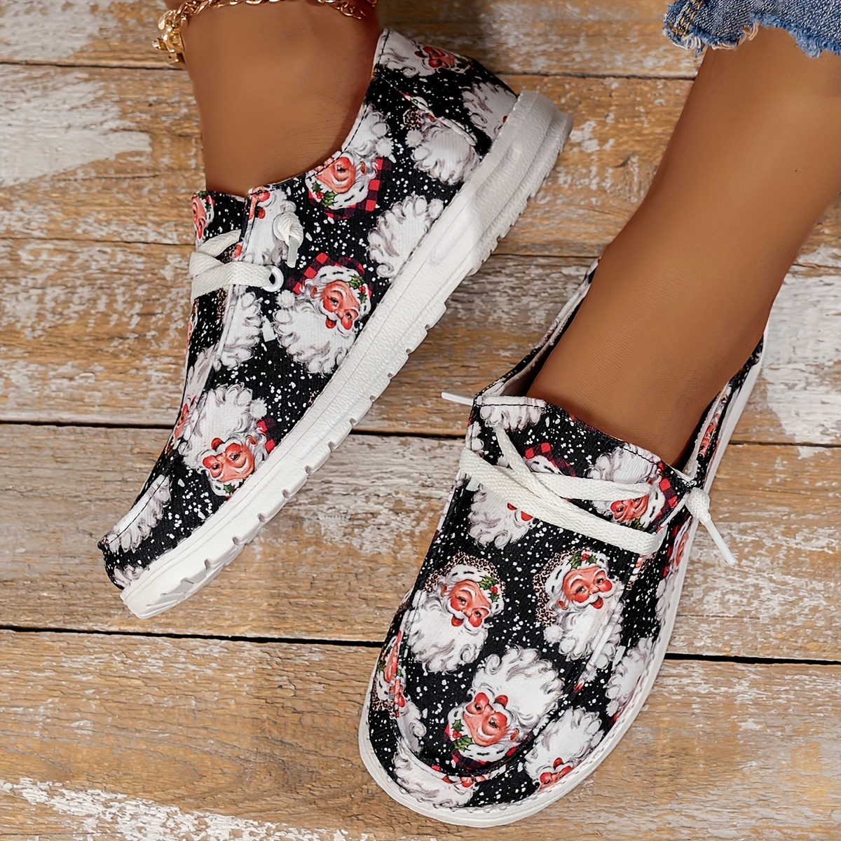 Women's Christmas Cartoon Print Low Top Sneakers