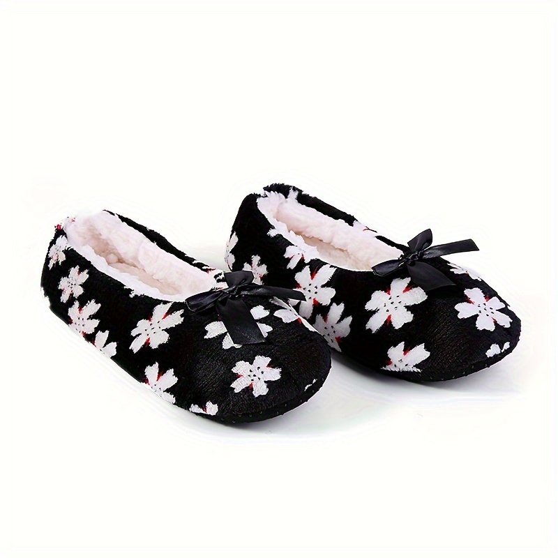 Image of A Pair Of Winter Floral Patterned Home Slippers For , Suitable For Indoor Use In The Bedroom, In Larger Sizes., Women Shoes