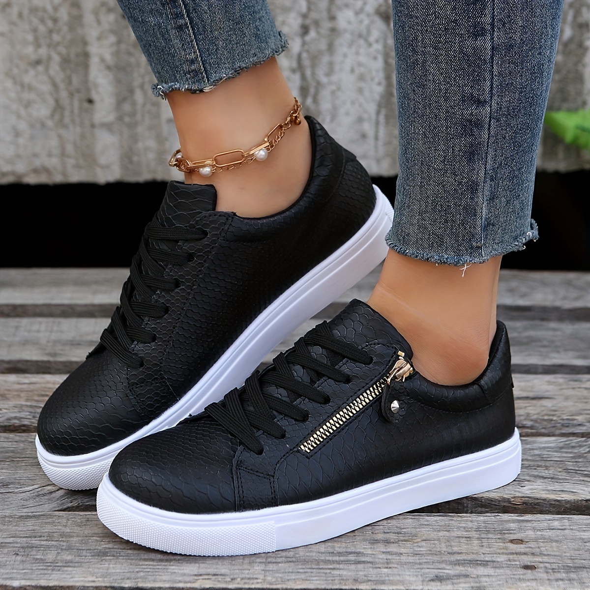 Snake Texture Side Zipper Faux Leather Skate Shoes, Heighten Solid Color  Non-slip Low Cut Flat Sneakers