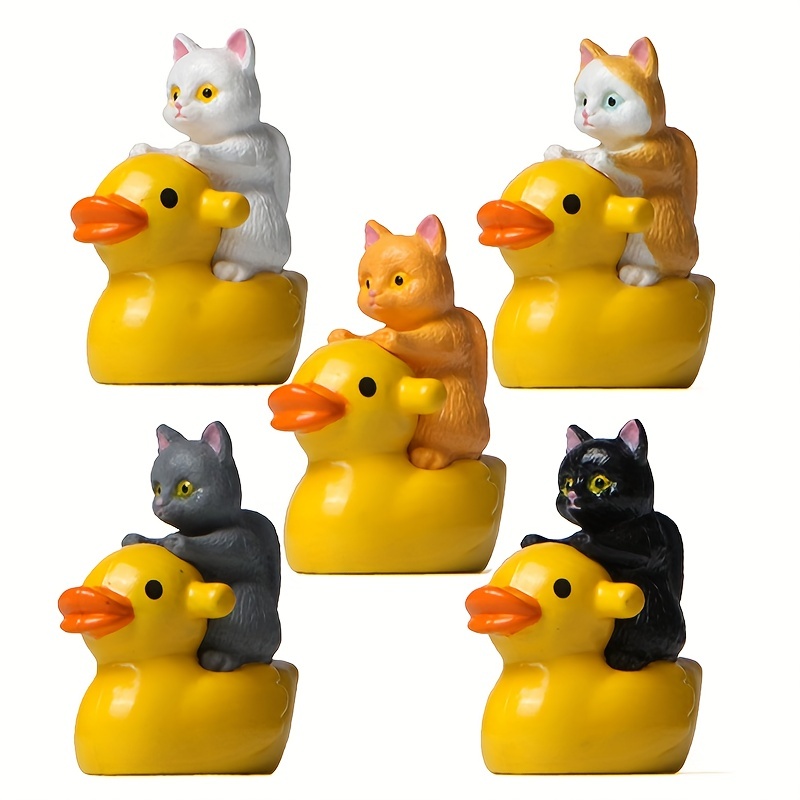 Yellow Duck Cat Kitten Micro Landscape Gardening Doll