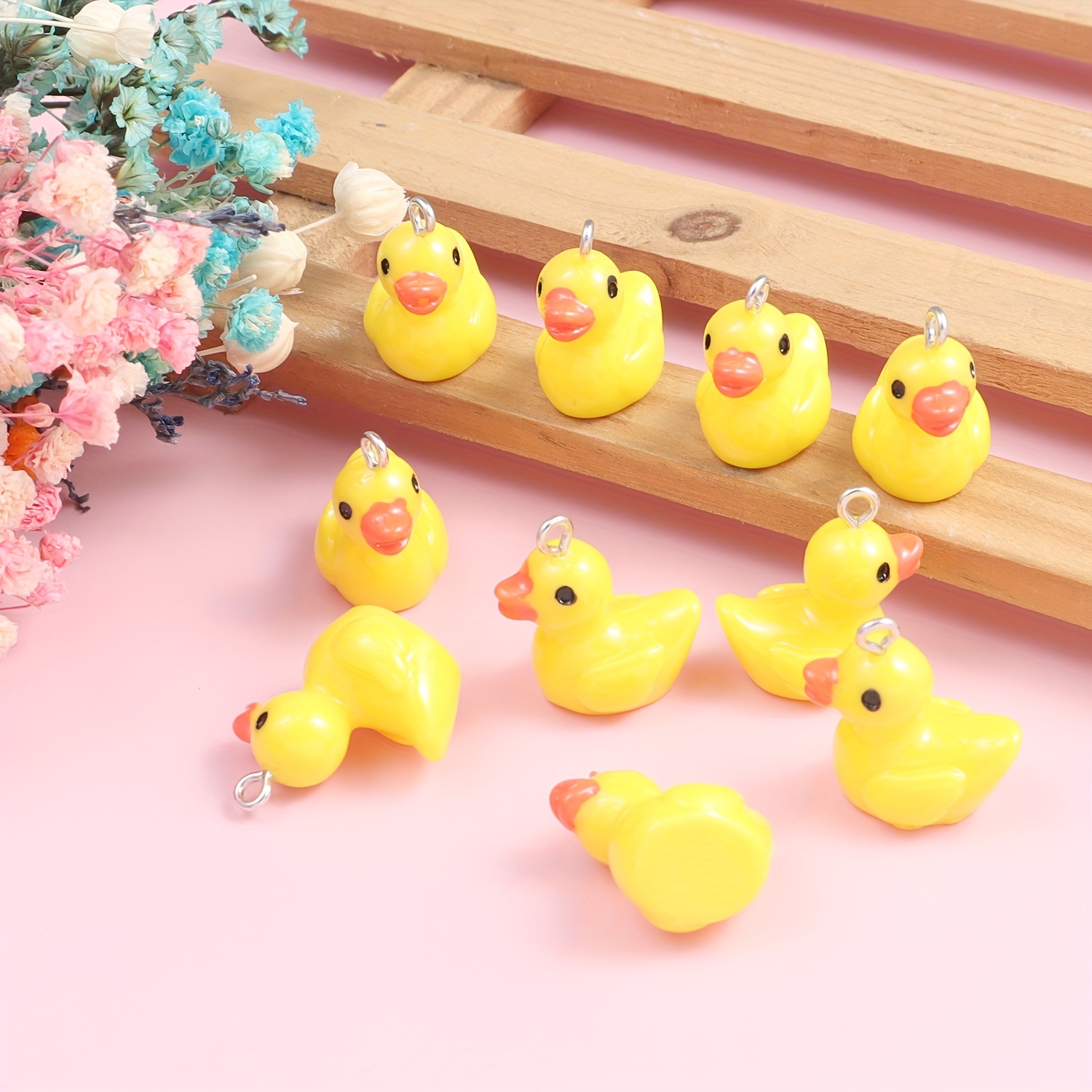 

10pcs/bag Yellow Duck Resin Charms Lovely Creative Fashion For Earrings Necklace Keychain Bag Charms Diy Craft Jewelry Accessories