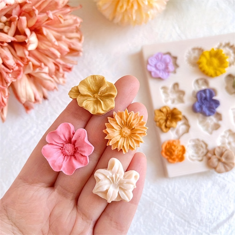 KEOKER Moldes de arcilla polimérica de flores, 4 moldes de arcilla de  flores y hojas para hacer joyas, moldes de arcilla en miniatura de  margaritas