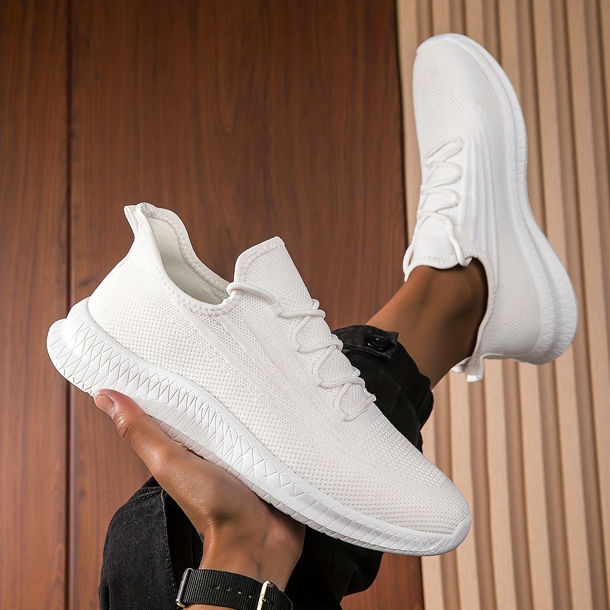Men's Athletic Sneakers Lightweight Mesh Running Shoes