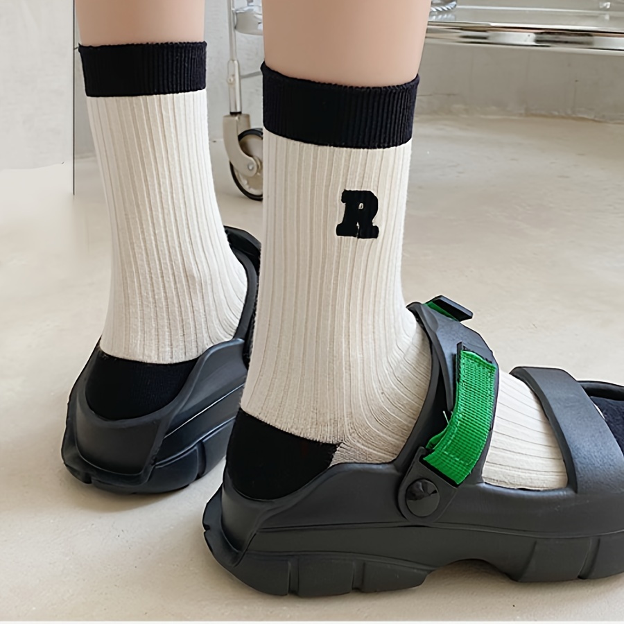 5 Pairs Black & White Unisex Socks, Trendy & Comfy Mid Tube Socks, Women's Stockings & Hosiery