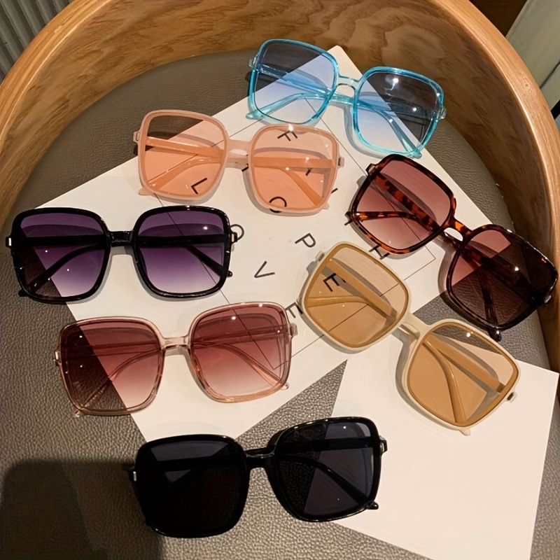 Sports Sunglasses Curved Mirror Large Frame Sunglasses Female Jelly Color  Sunglasses - China Sunglasses and Glasses price