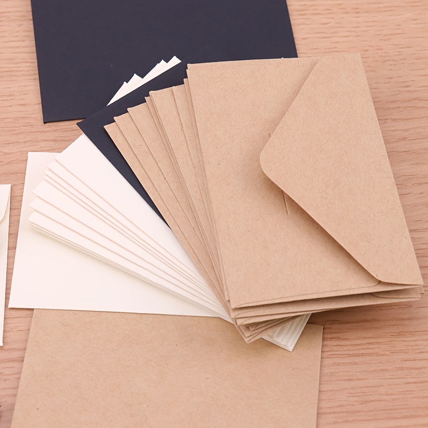LUBOXIN 50 Pièces Mini Enveloppes avec 50 Pièces Cartes Vierges, Petites  Enveloppes Vintage Mini Enveloppes Kraft avec Fermeture Coeur pour Cartes  Cadeaux, Cartes de Remerciement Bricolage : : Fournitures de bureau
