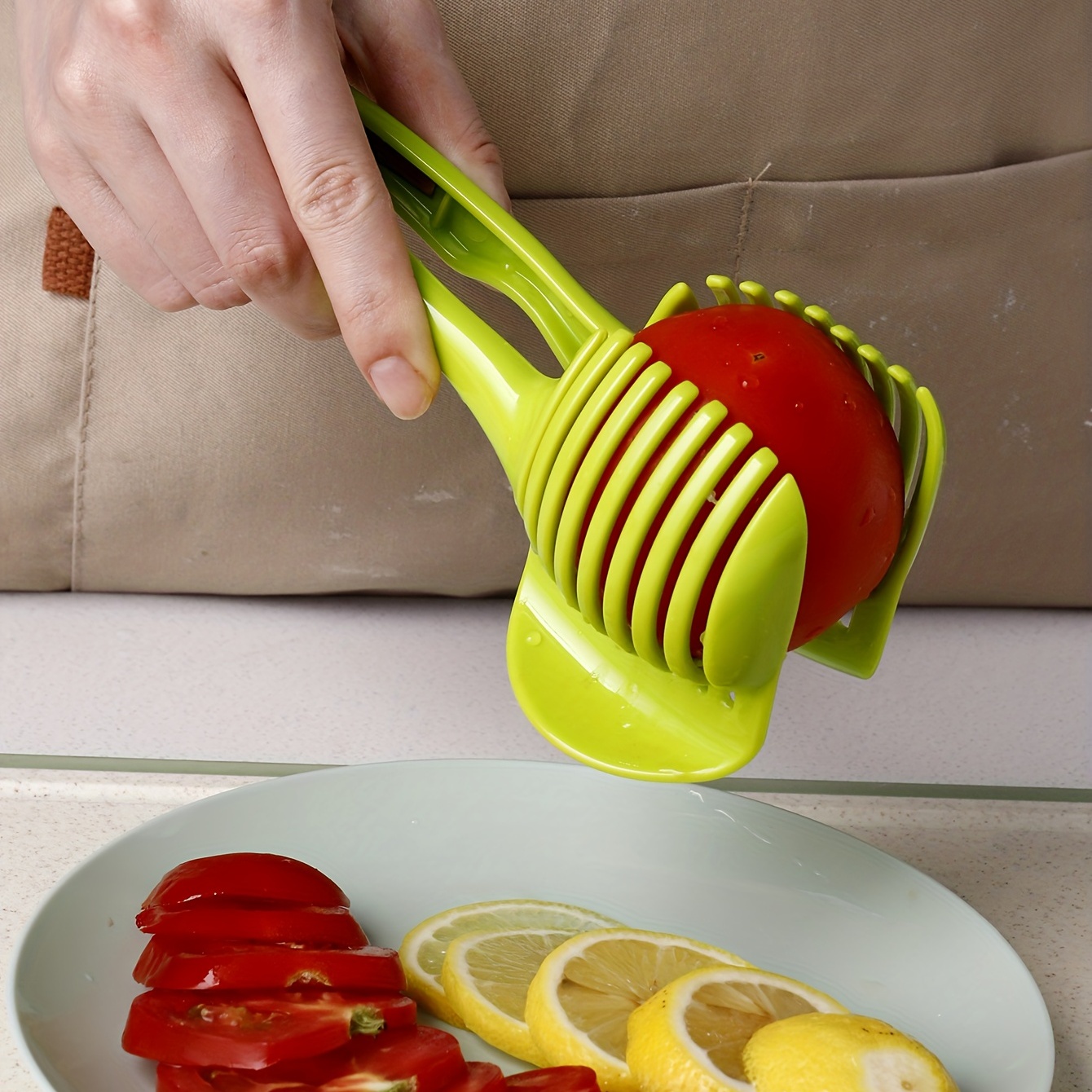 1pc Tomato Slicer Holder, Lemon Cutter, Round Fruits Vegetable