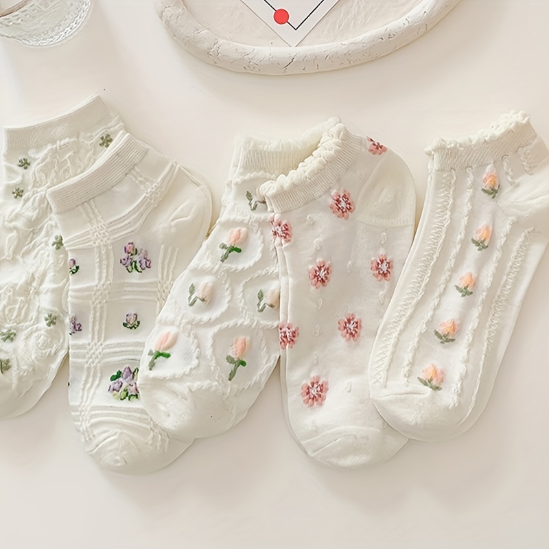 

5 Pairs 3d Floral Textured Socks, Sweet & Cute Lettuce Trim Ankle Socks, Women's Stockings & Hosiery