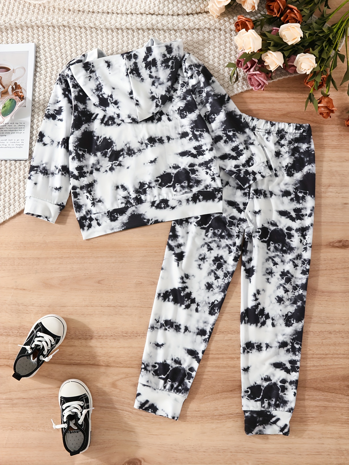 Tie Dye Outfits Girls 2pcs Cartoon Sunglasses Girl Print Hoodies Jogger Pants Spring Fall Sports