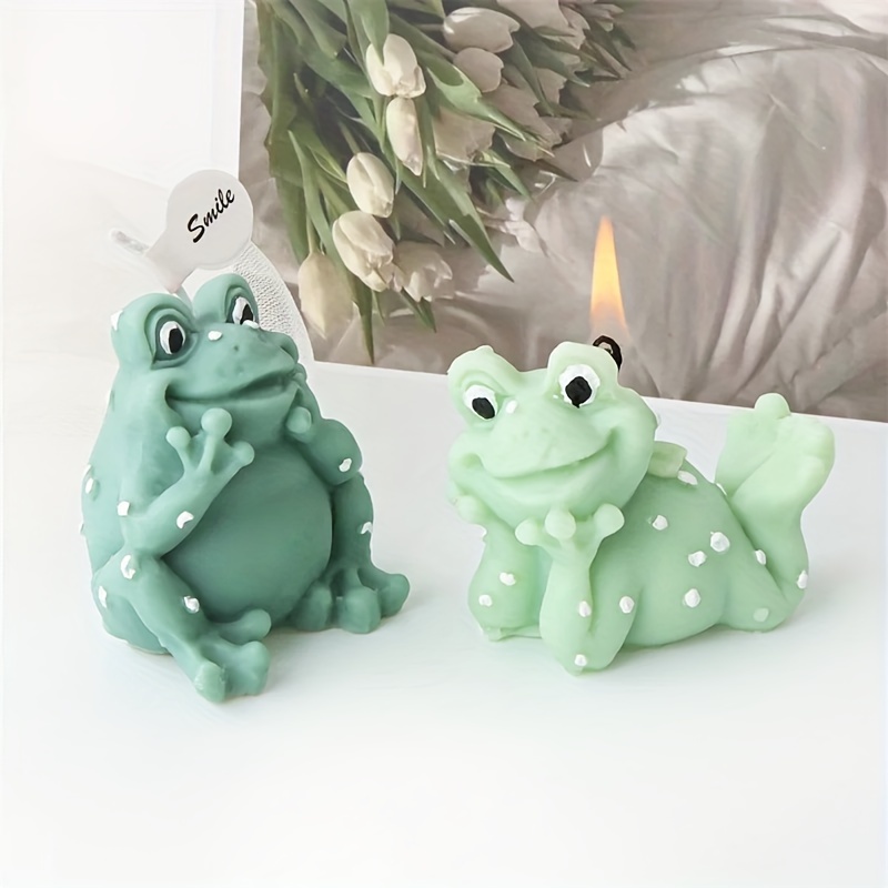 Frog Chocolate Mold + 12 original collectables - Redstring B2B