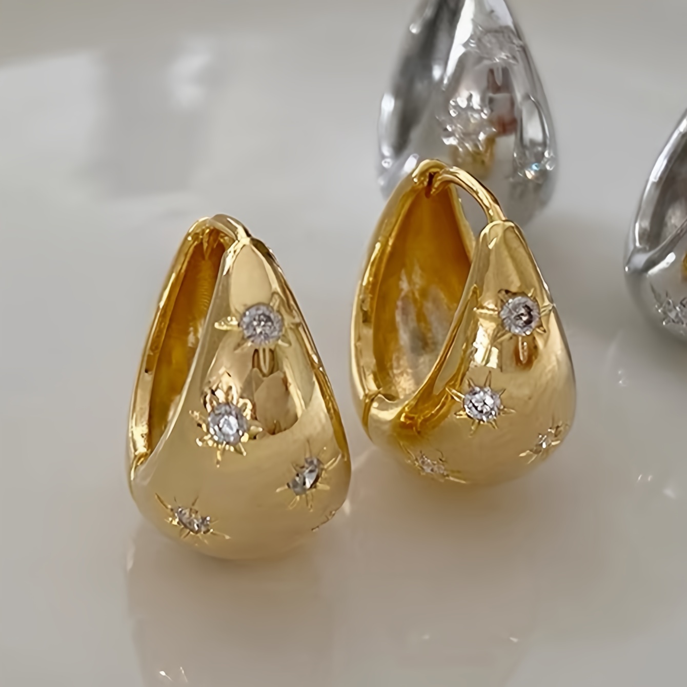 French Geometric Copper Stud Earrings with Zirconia Stones - Vintage Design