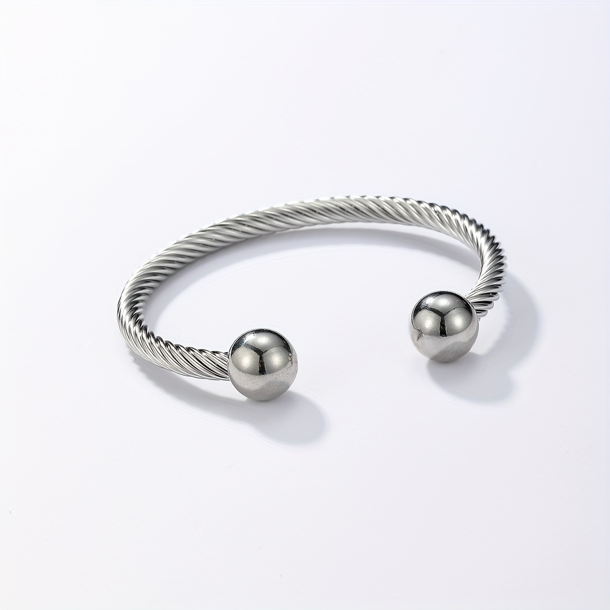 Twisted clearance cable bracelet