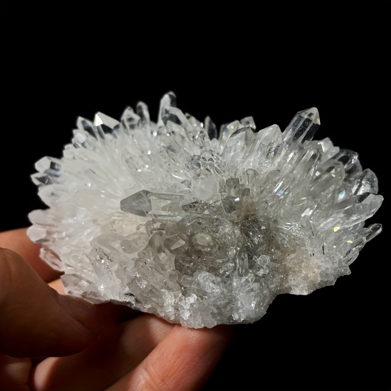 Amas de cristaux de quartz clair de qualité A, géode de quartz